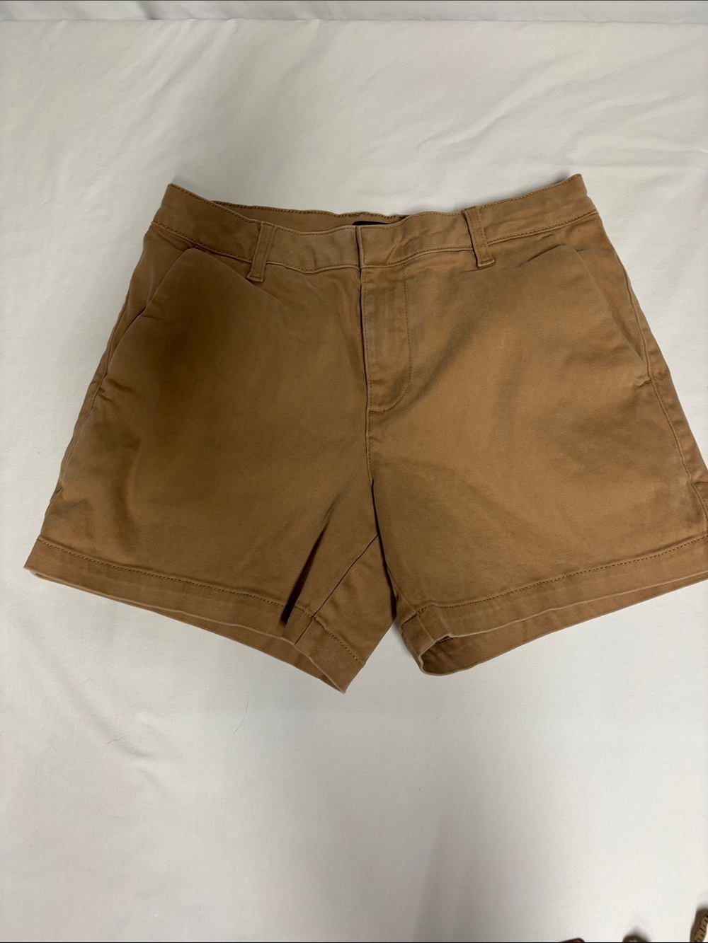 Banana Republic Women’s Size 8 Khaki Stretch Chino Shorts Tan